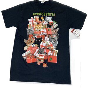 Cats Christmas T-Shirt Presents  Shirt Holiday Pet Cat Fits like Unisex M NWT